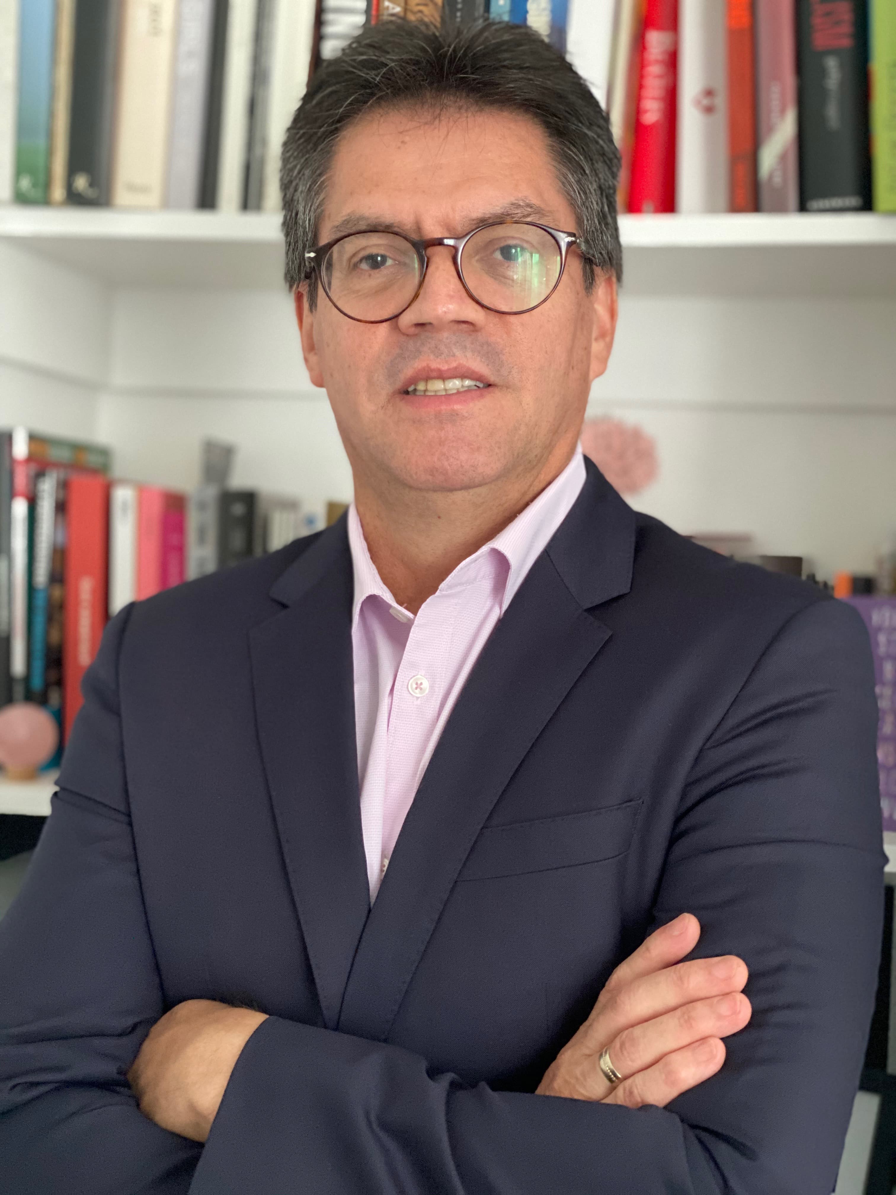 Portrait placeholder for Juan Carlos Ramírez